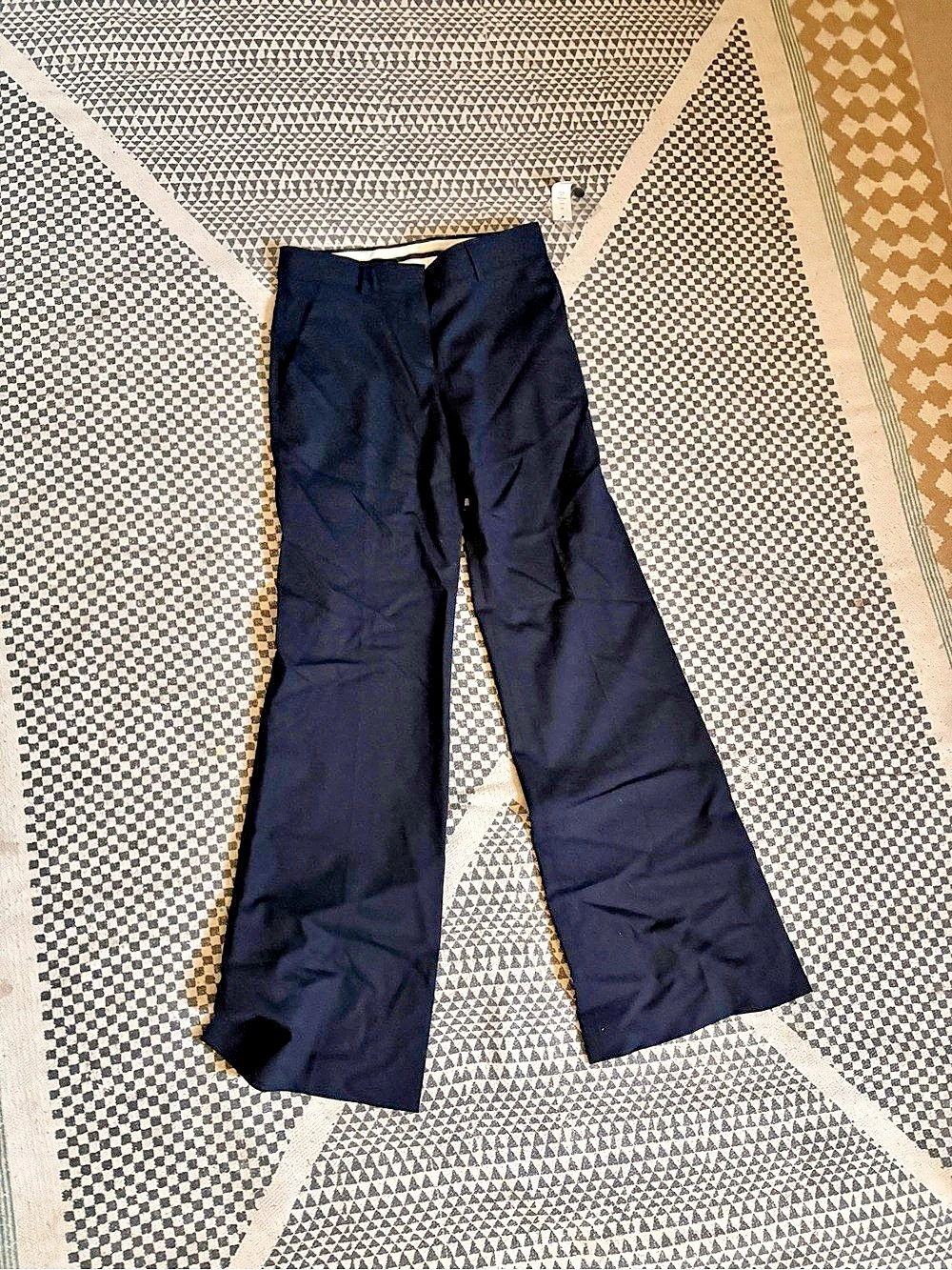 Theory Emery Pant in Broadway Black pants Size 00